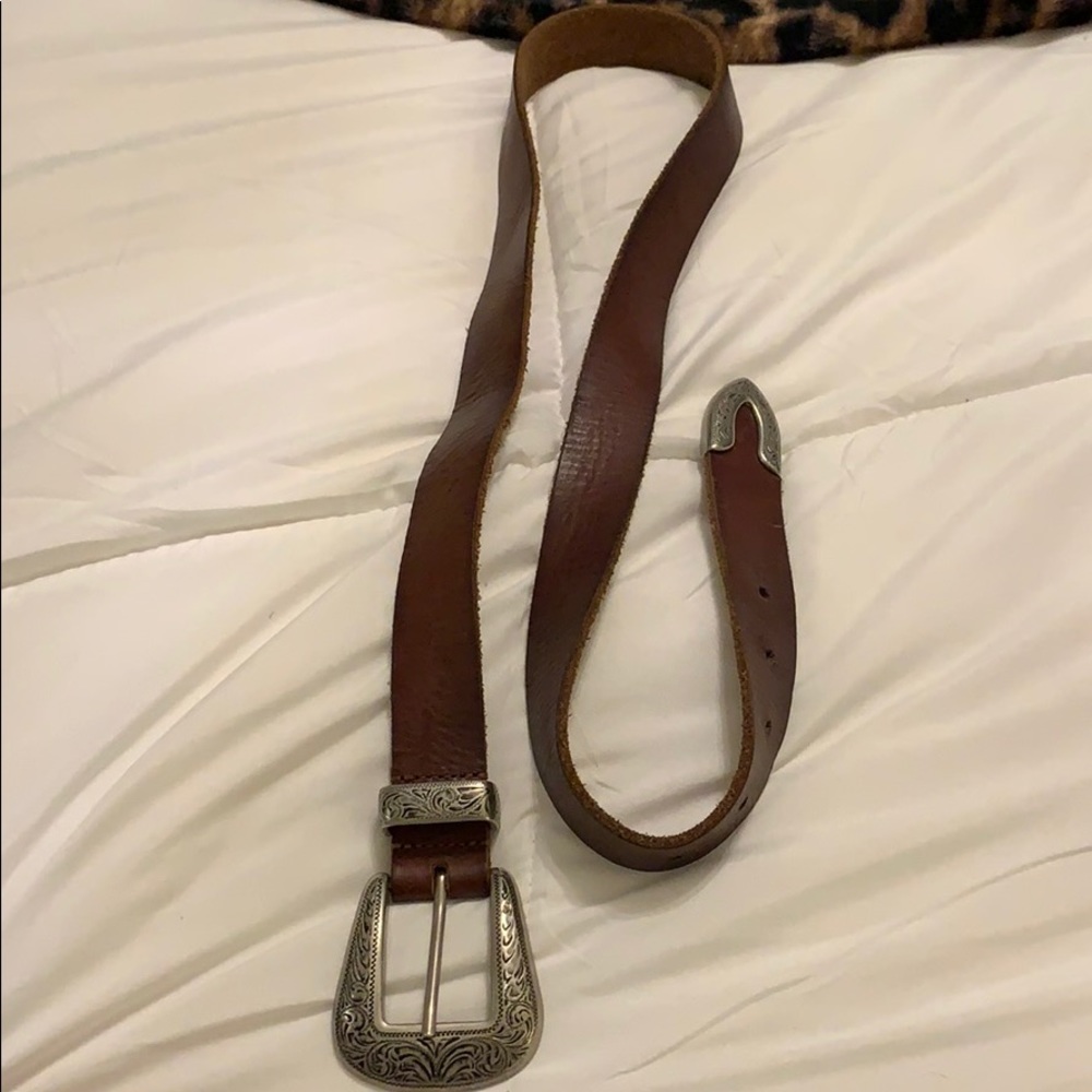 Brown belt with silver detail